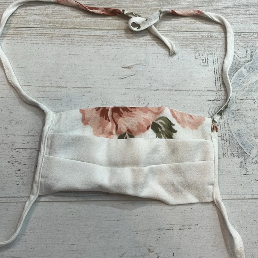 Reformation White Pink Floral Print Face Mask